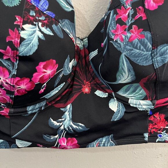 Torrid Swimsuit Top One Piece Floral Tropical Pattern Women 3X - Picture 3 of 11